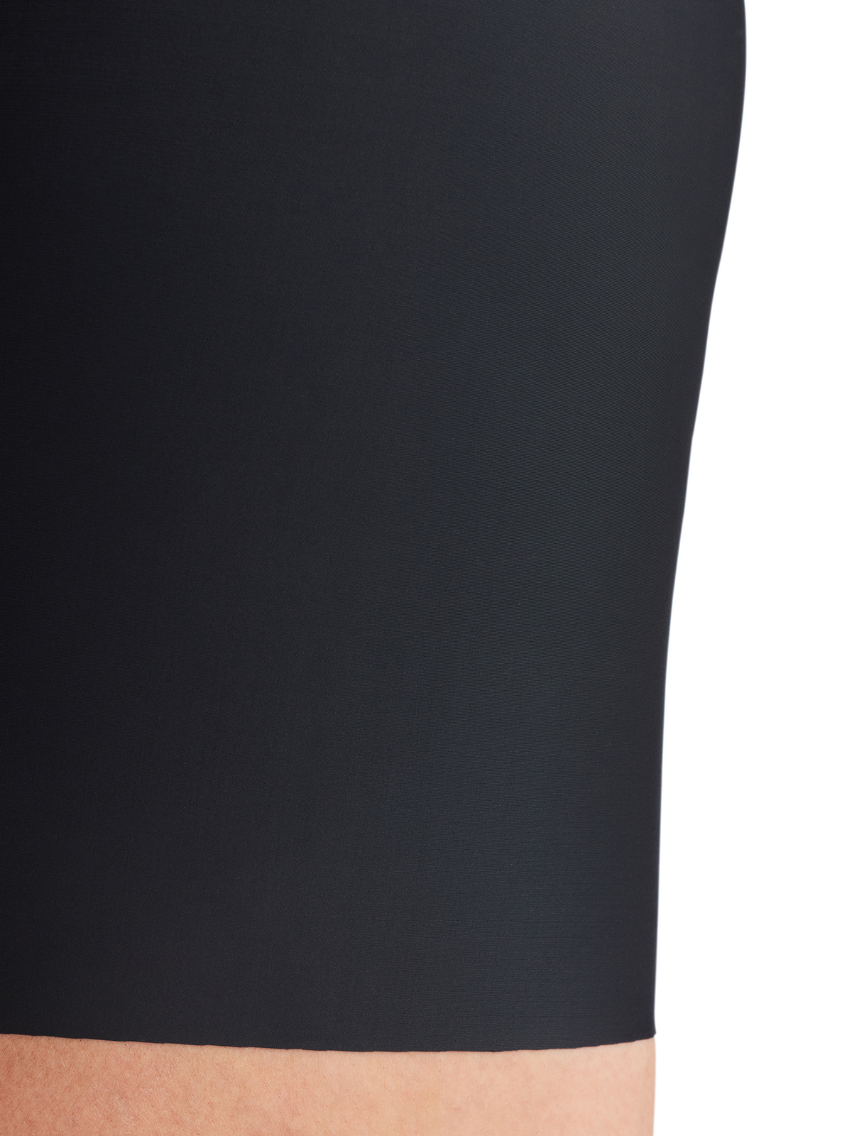 Front close-up of high waisted NO VPL shaper with hug-and-hold top band and breathable bonded panels for shaping tummy, hips, and thighs.