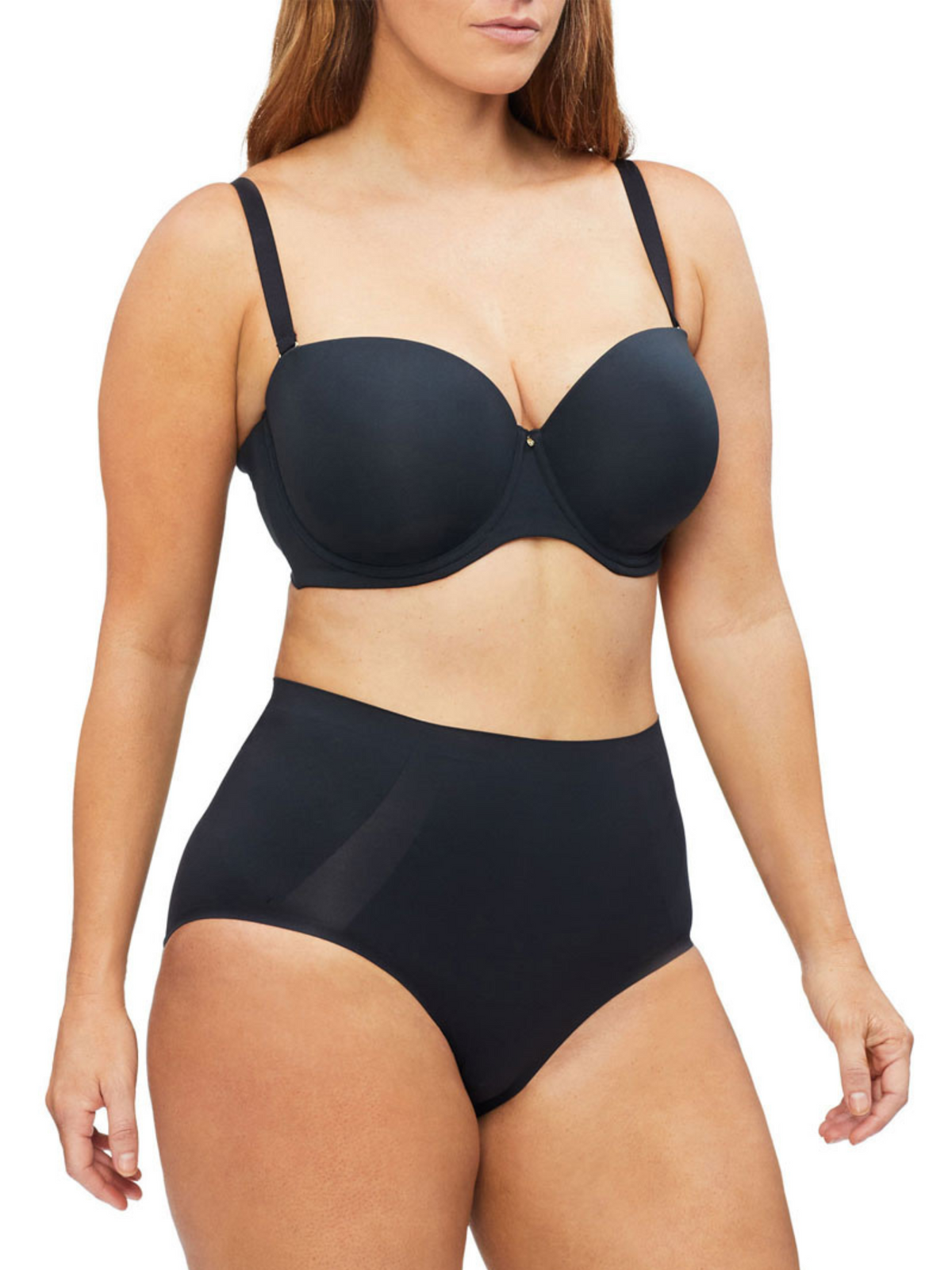 Seam-free contour bra with flex-to-fit cups for a natural, smooth silhouette under clothing