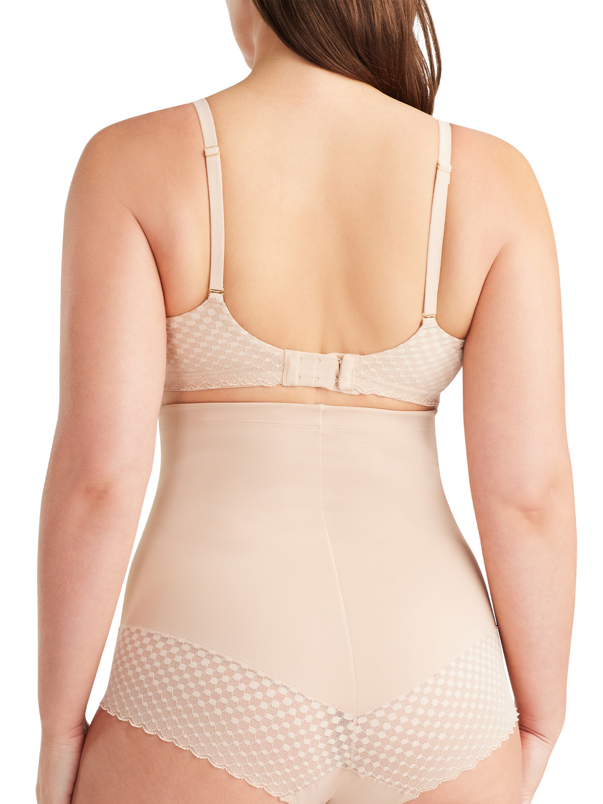 Nancy Ganz sustainable full cup bra with soft textured adjustable straps and sew-free comfort